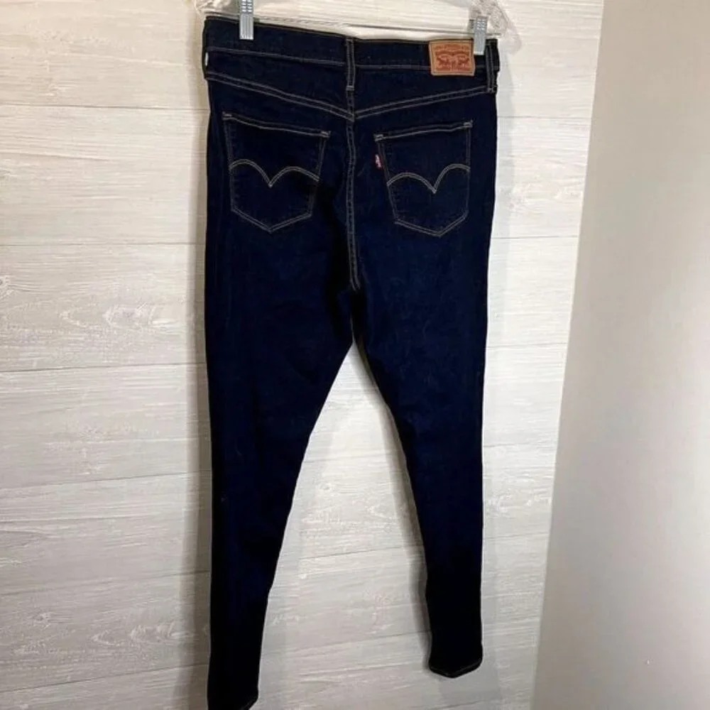 Levis® elevate your